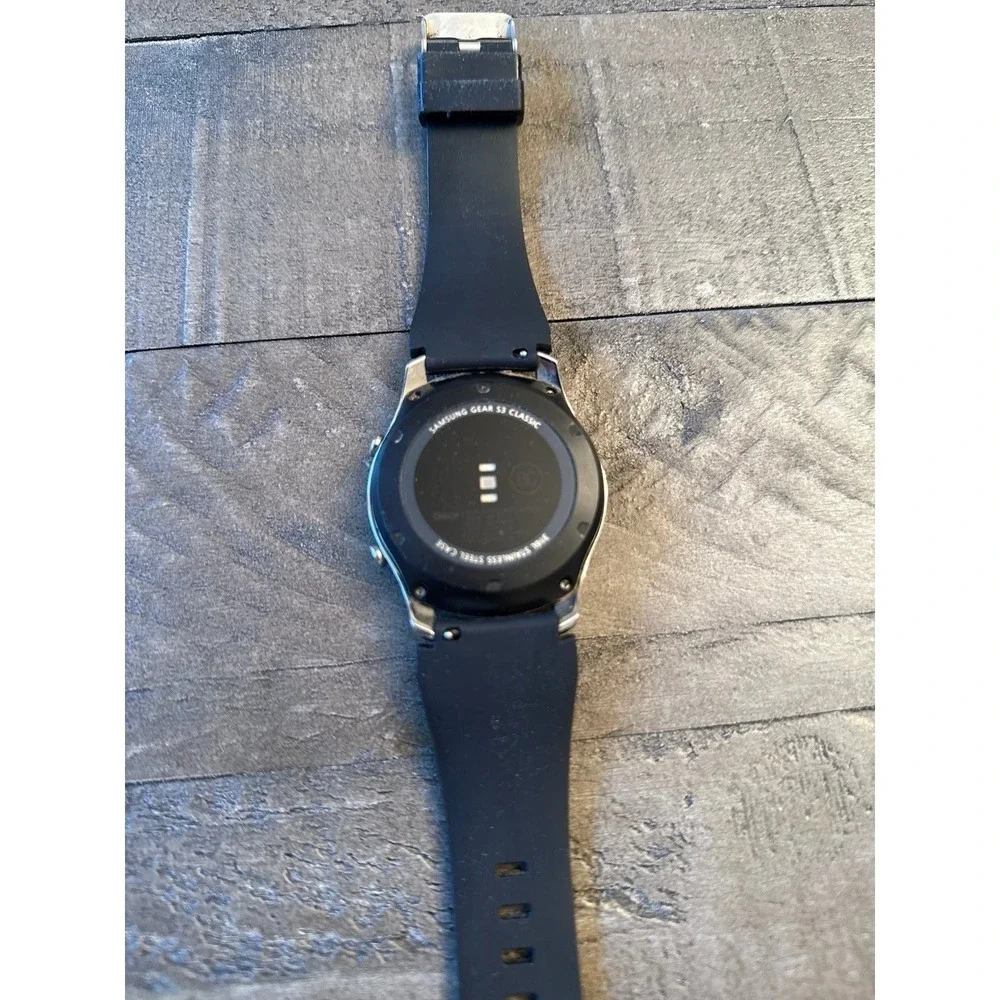Samsung Gear S3 Classic without charger